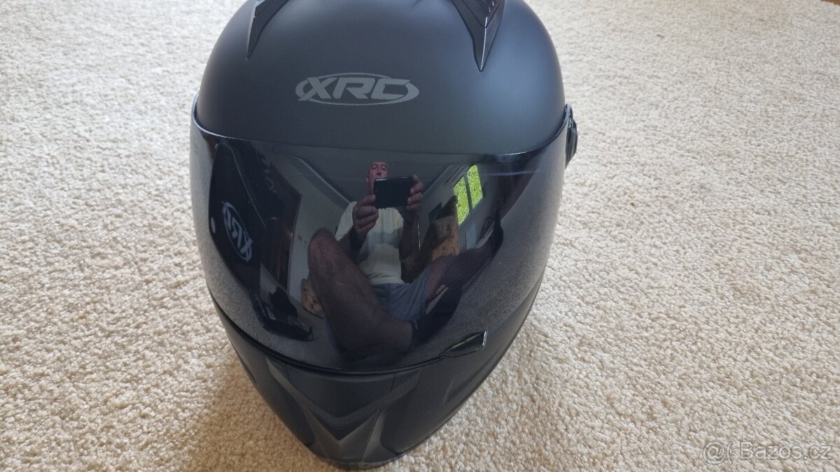 Prodám nepoužitou helmu vel.XS nove rukavice. - 2