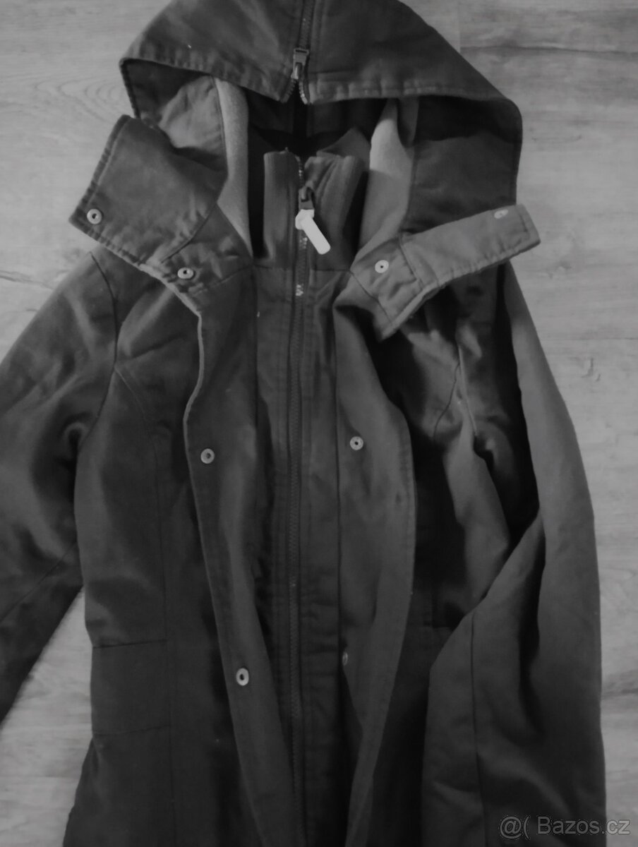bunda, kabát zimní Bench - nová - 2