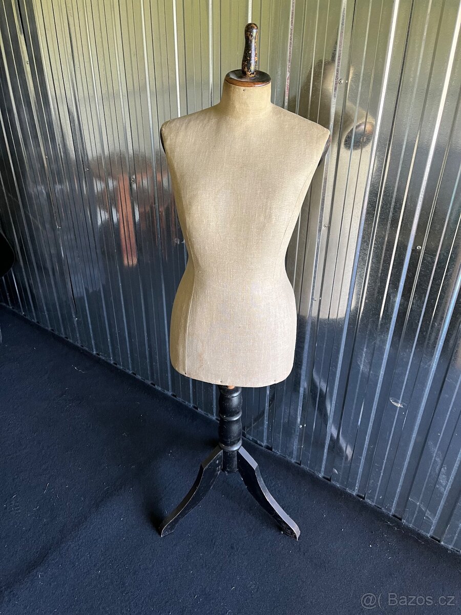 🧵 Stará krejčovská panna – TOP stav - 2