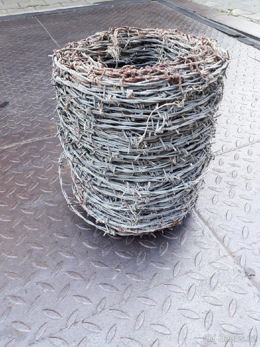 Ostnatý drát - 2