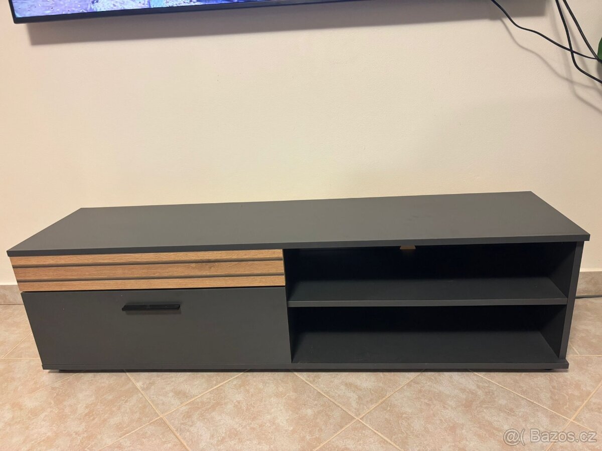 Obývací stěna 4dilná NOVÉ - 2