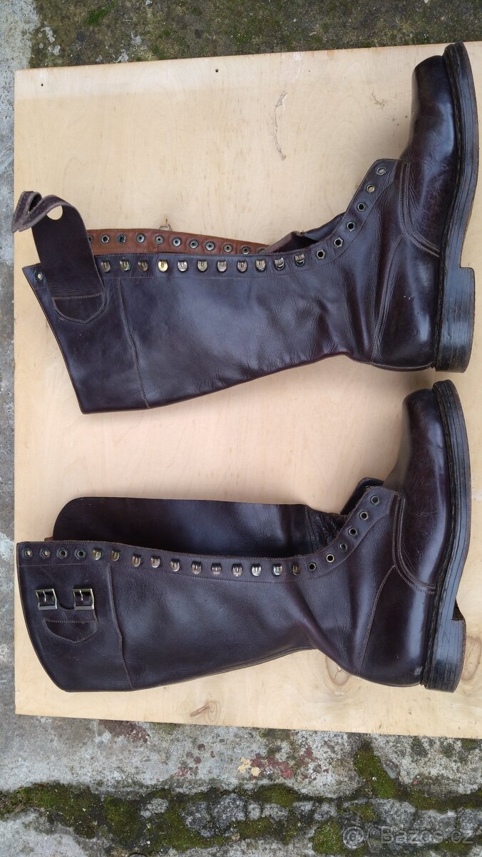 Staré kožené jezdecké boty - 2