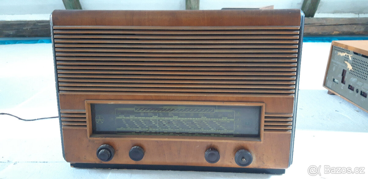 Prodám historická rádia - 2