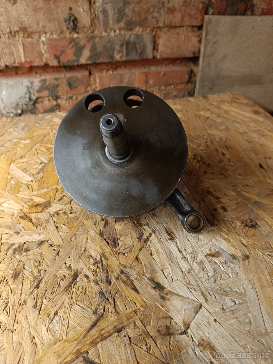 Kliková hřídel panelka - 2