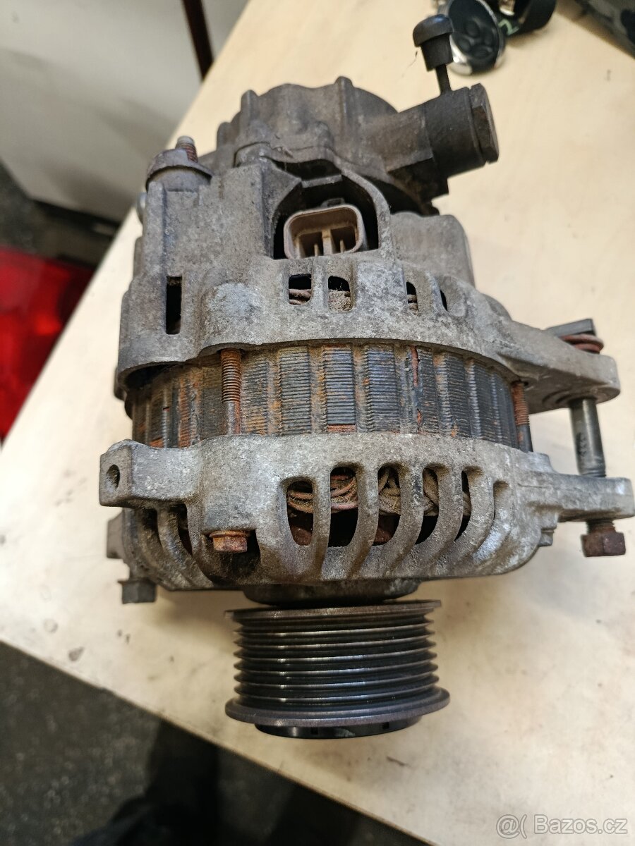 Alternátor a startér Kia Sorento - 2