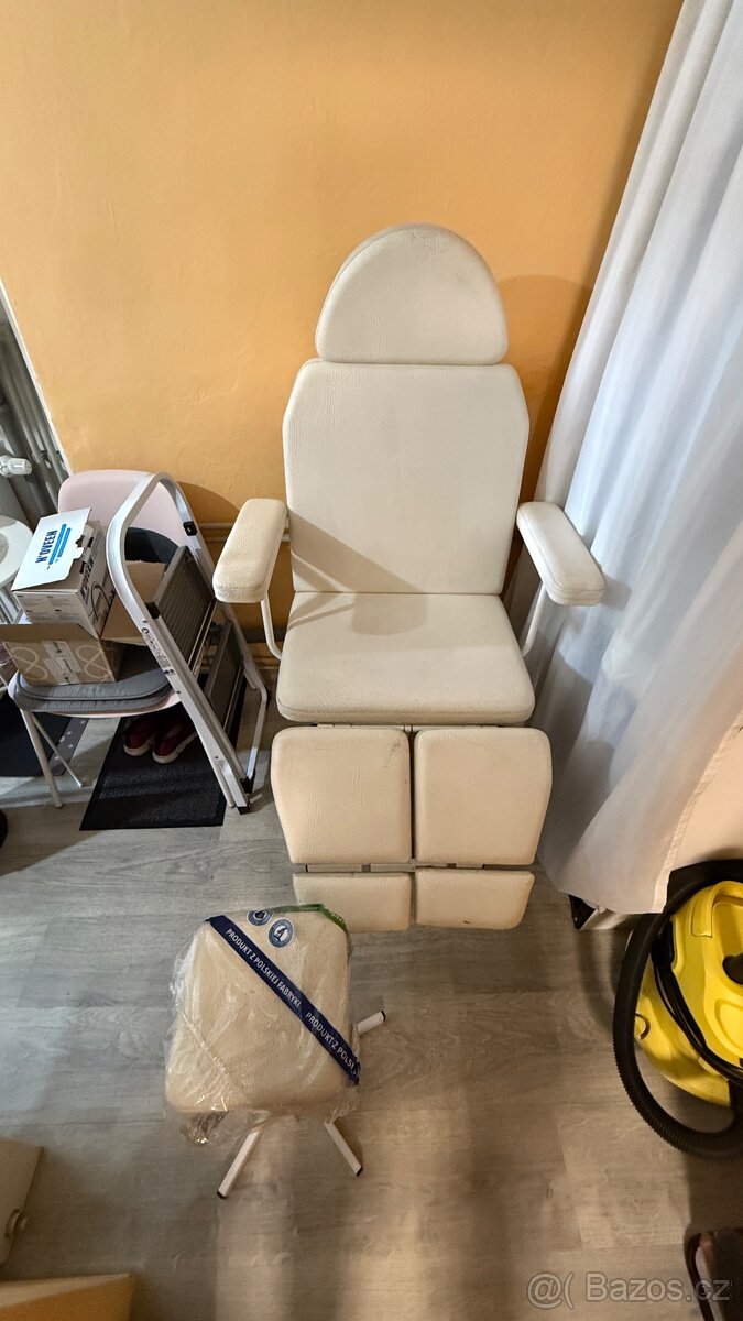 pedikérské křeslo - 2