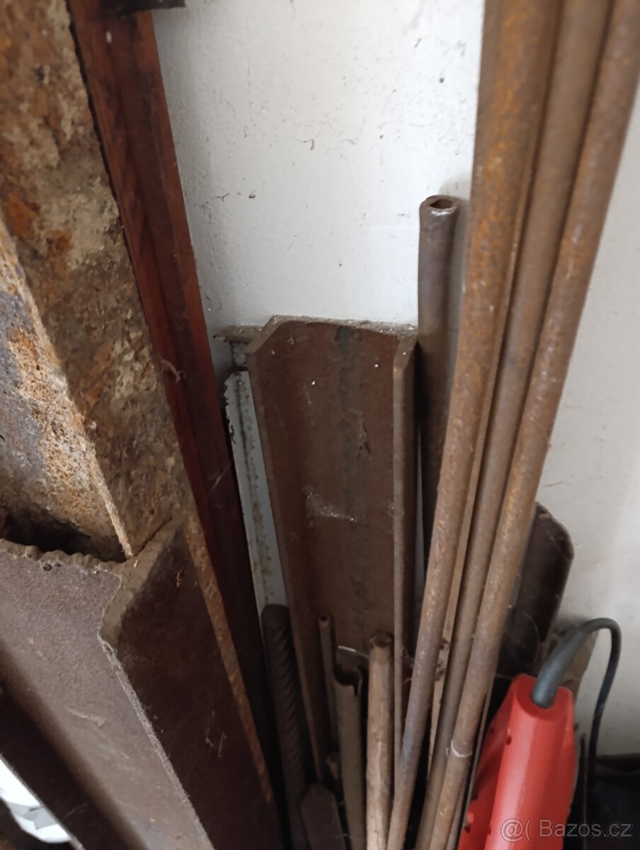 Prodám staré traverzy - 2