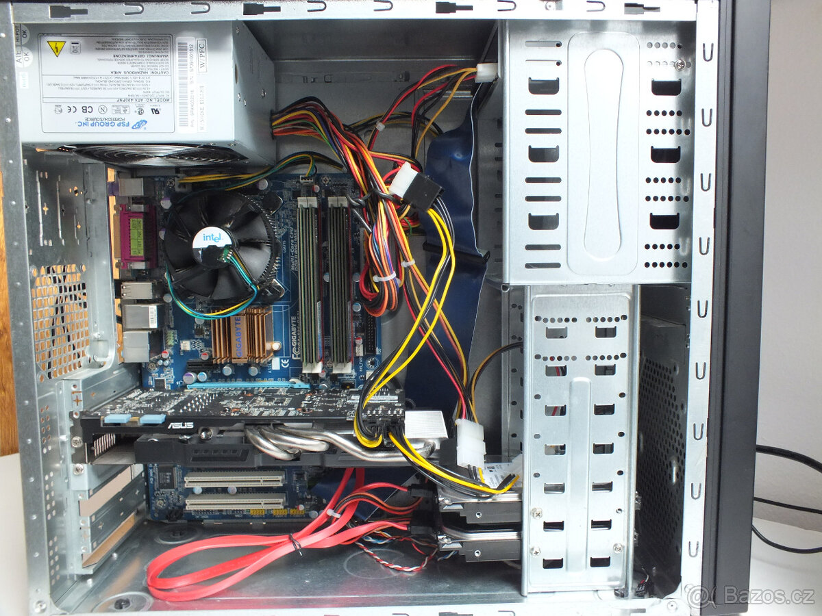 Počítač Intel Core 2 DUO - 2