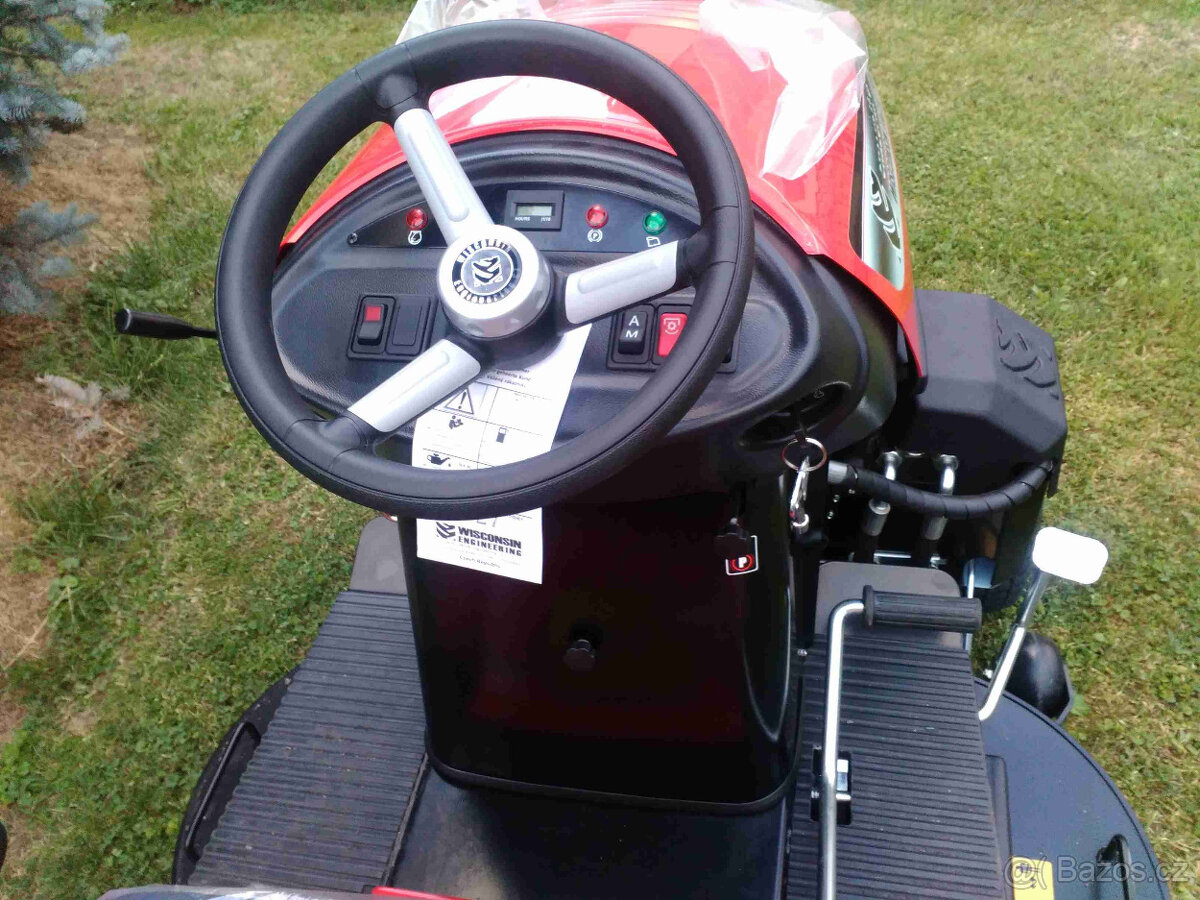 W3174 sekačka Wisconsin 26 HP 122 cm - 2