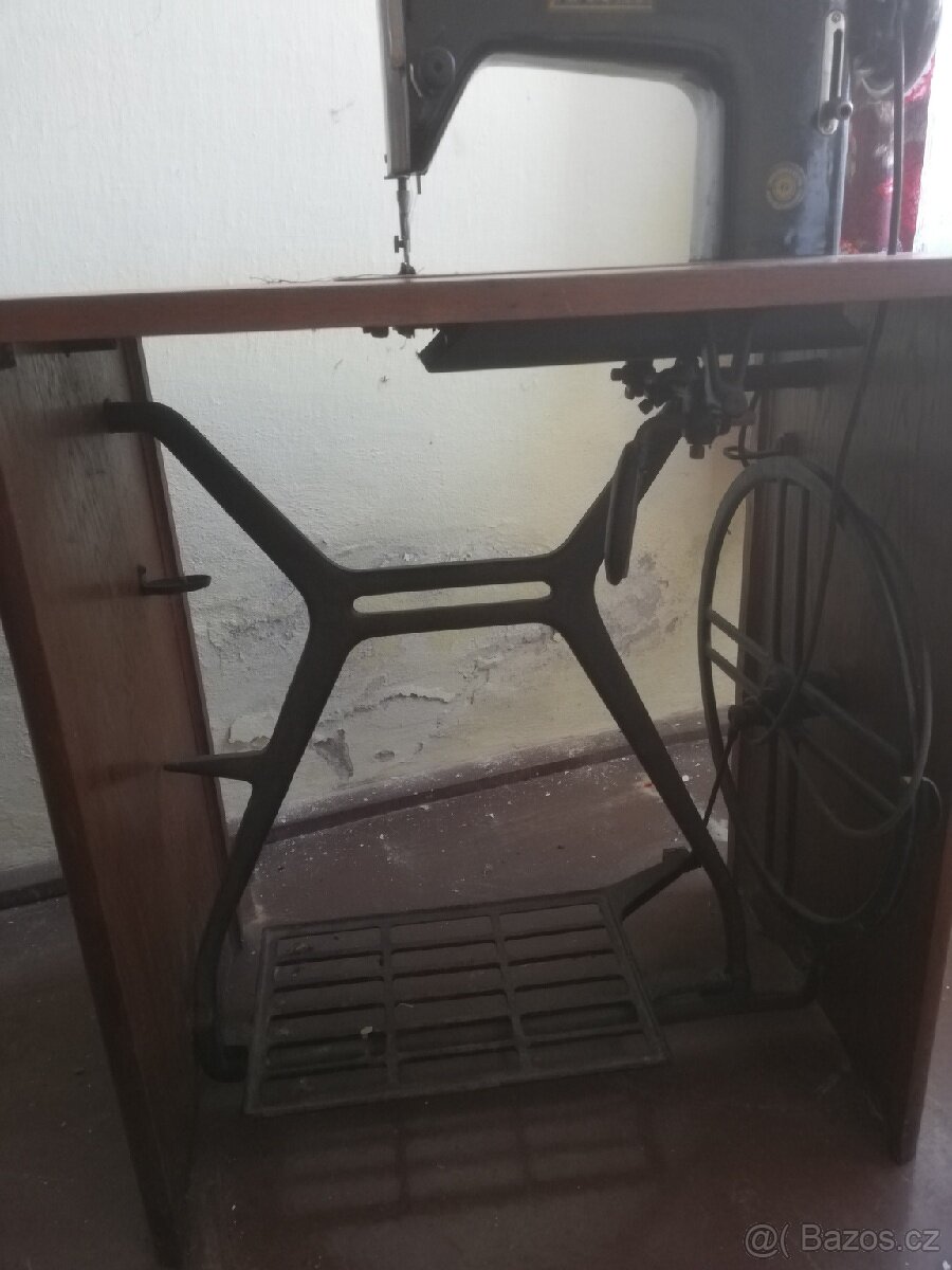 Zetina, šicí stroj - 2