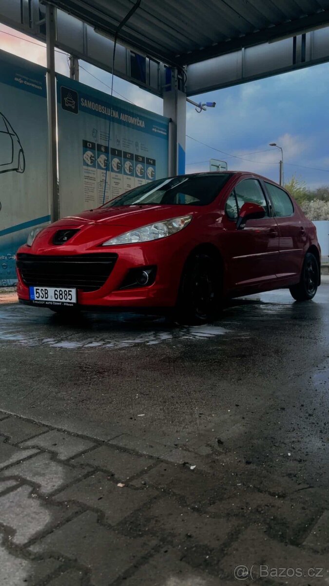 Peugeot 207 1.4i - 2
