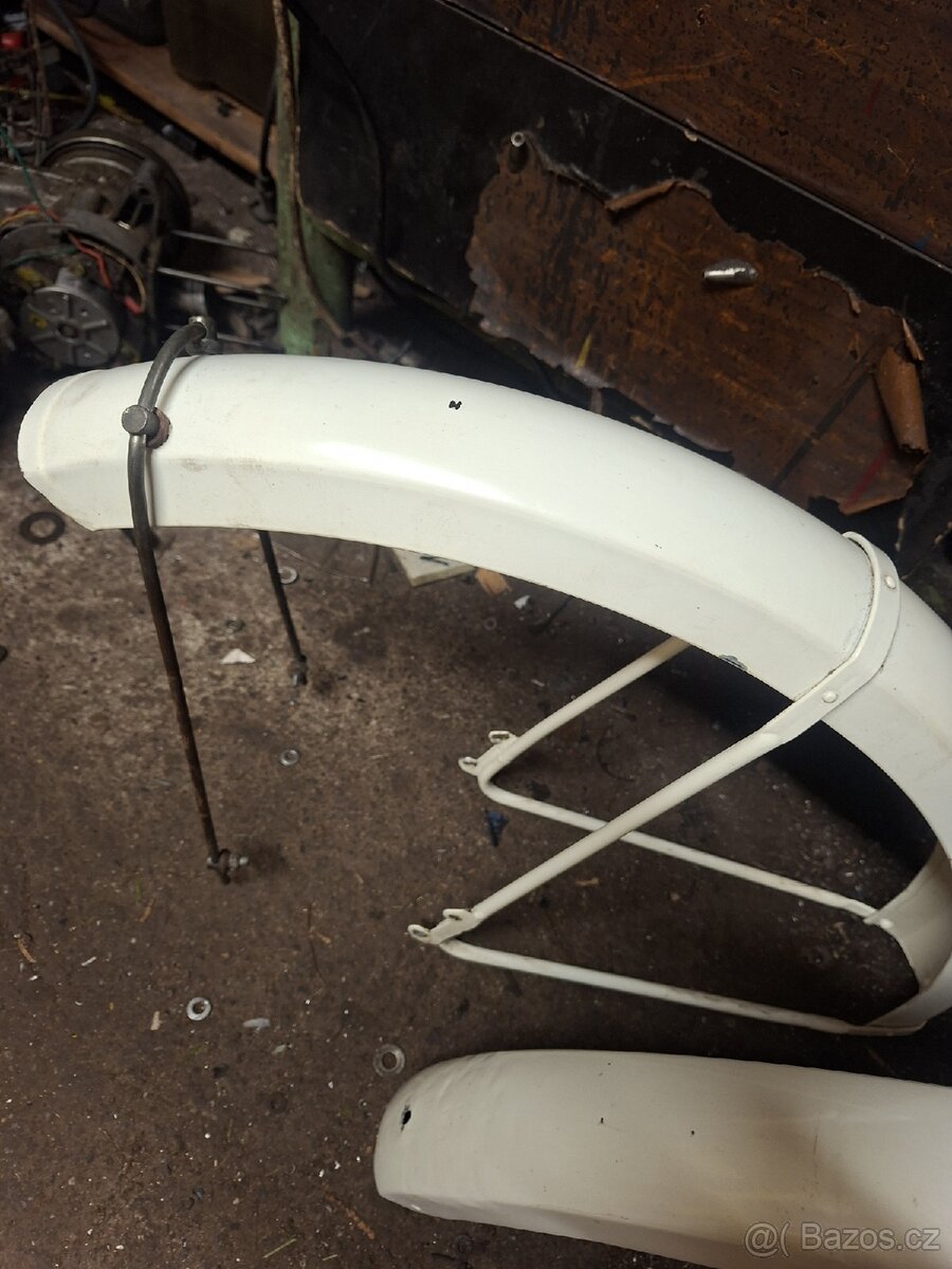 Babetta 228"::::;: - 2