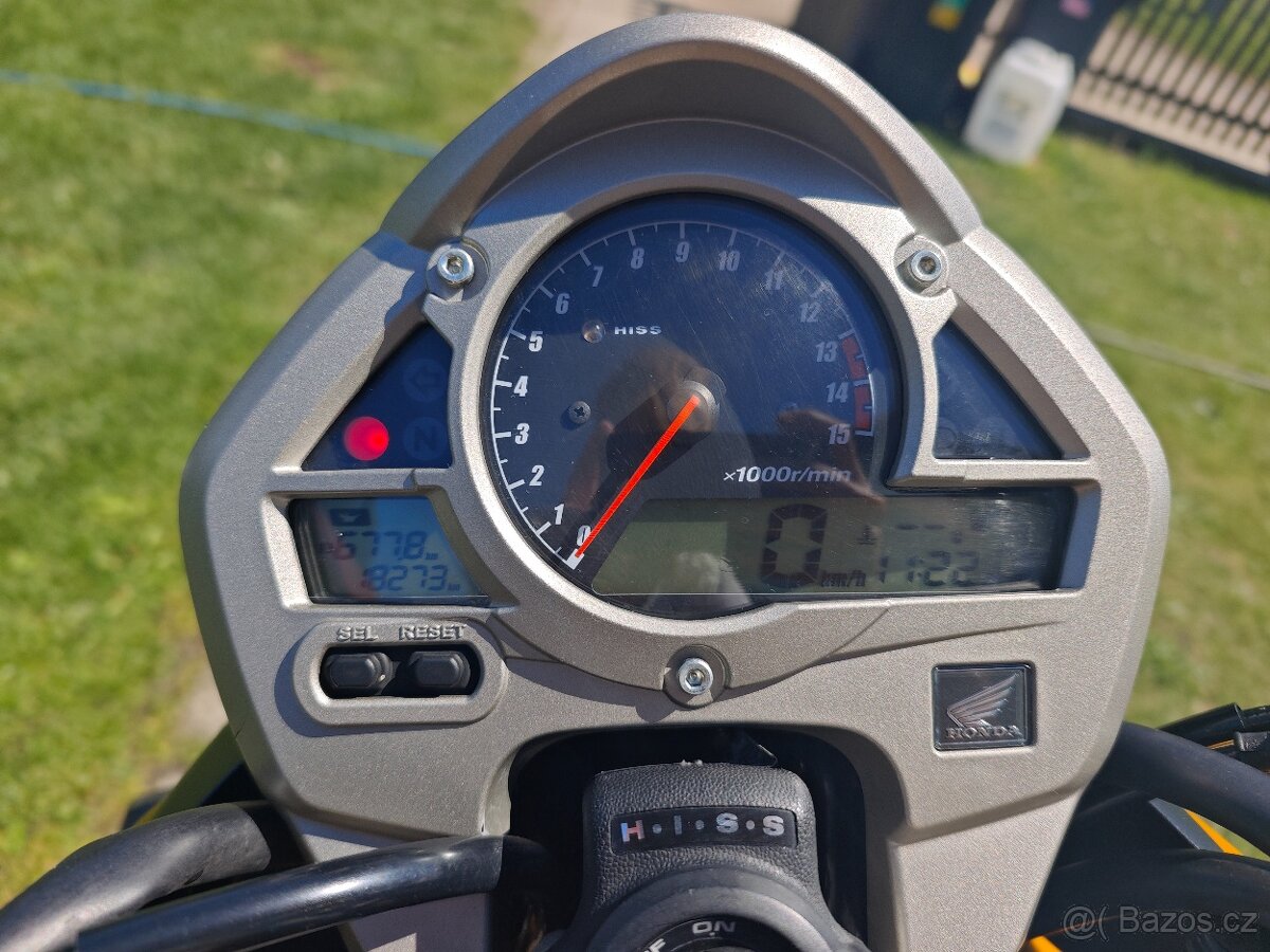 Honda Hornet - 2
