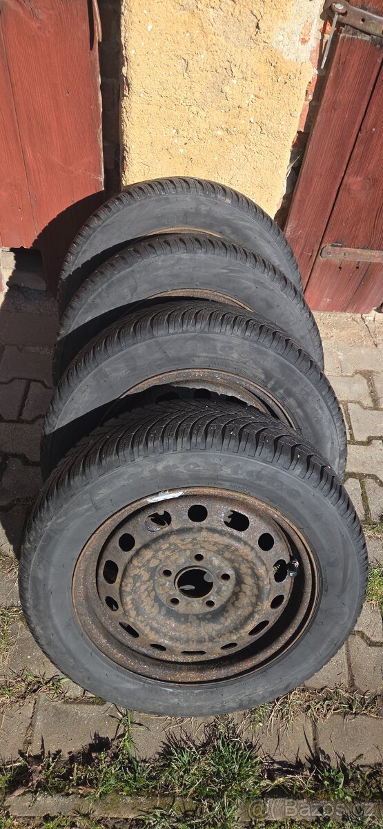 205/60/R16 zimni Firestore Winterhawk 4 - 2