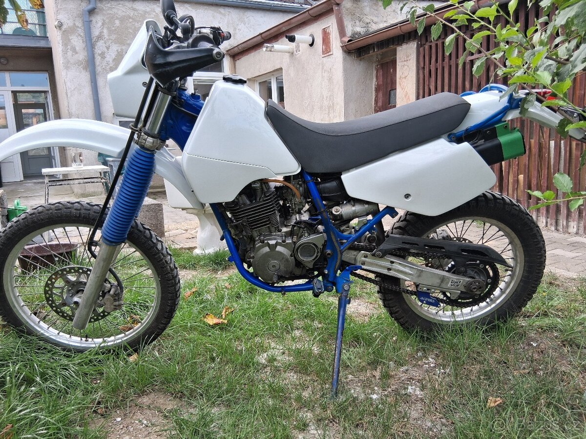 Suzuki dr 350 s - 2