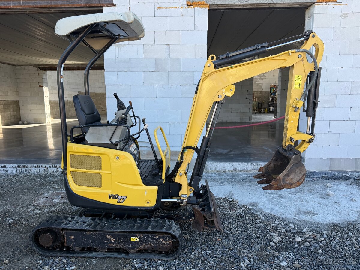 Yanmar Vio17 - 2