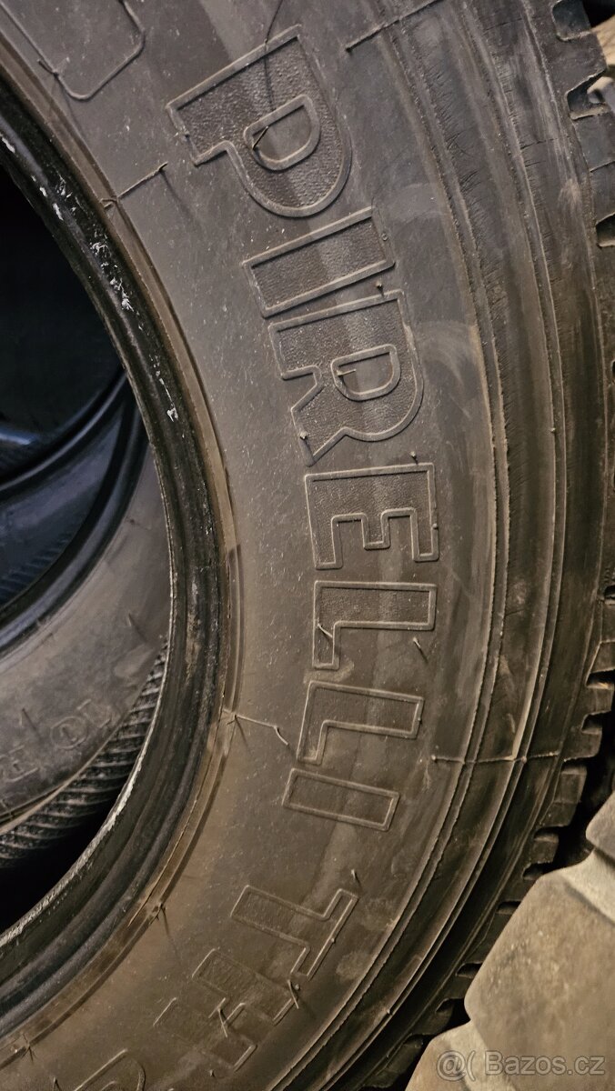 Nakladní pneumatiky Pirelli 10,5/22,5 - 2