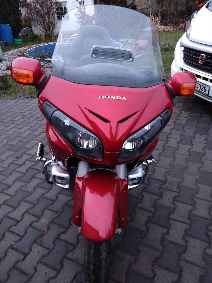 HONDA GL 1800 GOLD WING - 2