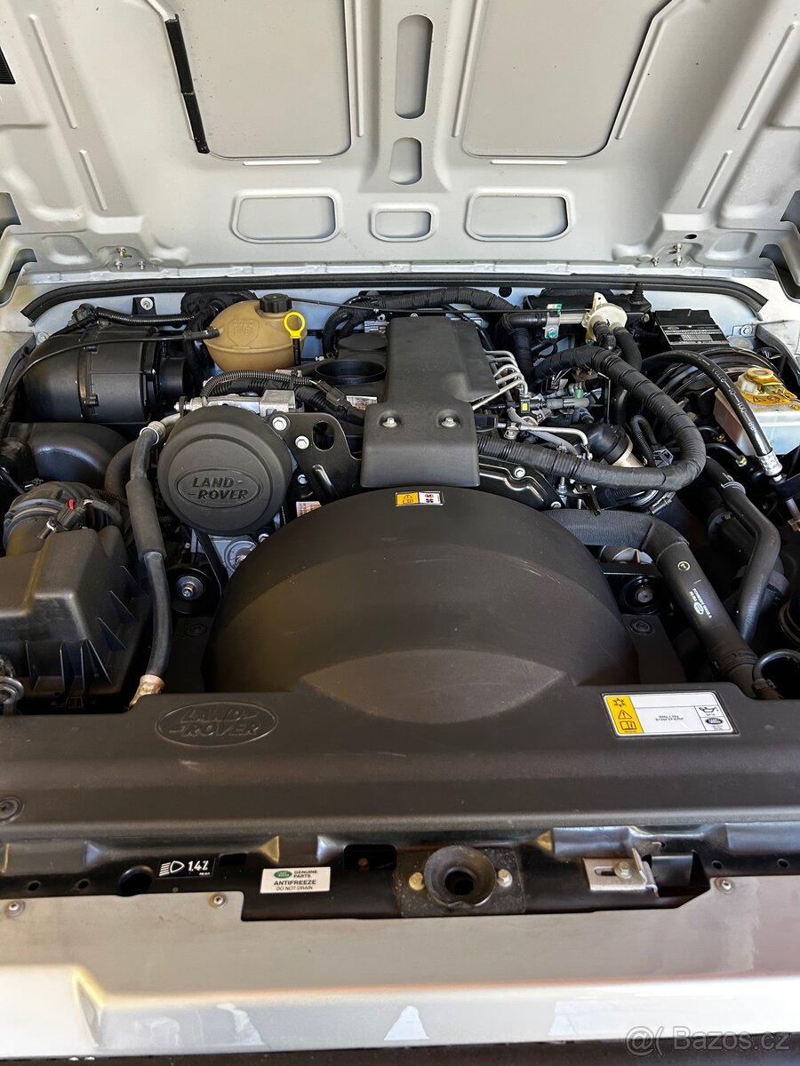 Land Rover Defender 110 s najezdem 3400km