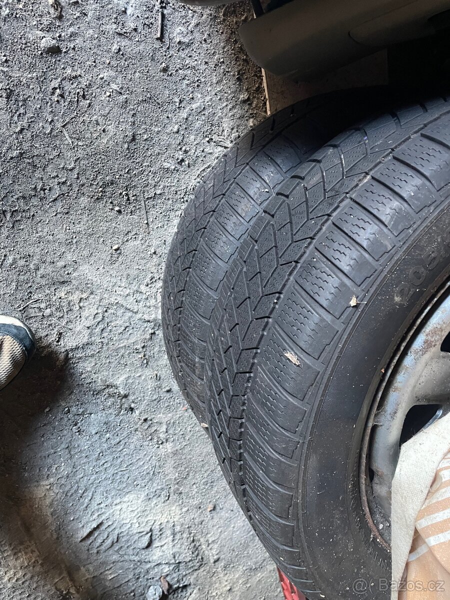 Zimní kola Škoda VW 5x112 se zimní pneu 7mm - 2