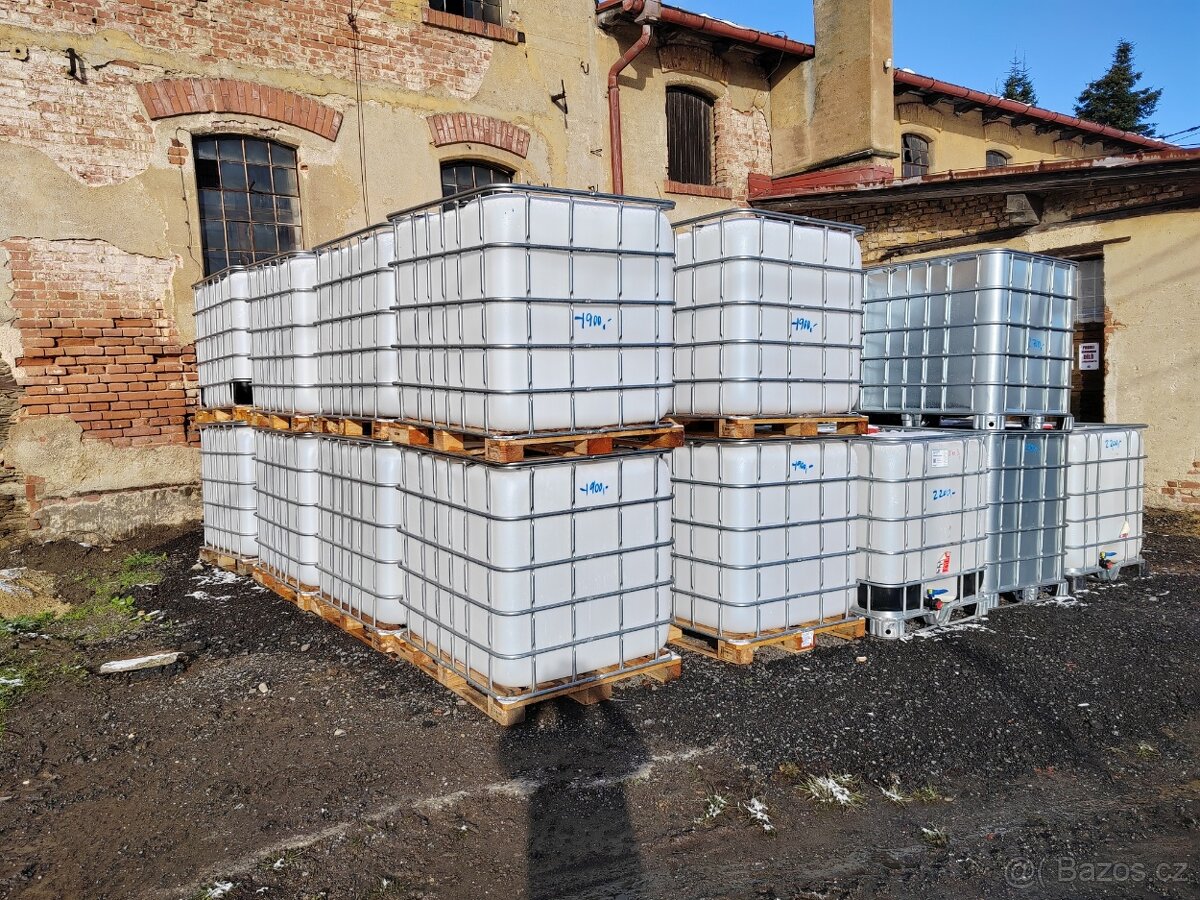 Nádrž na vodu 1000L, IBC kontejnér ZIMNÍ CENA - 2