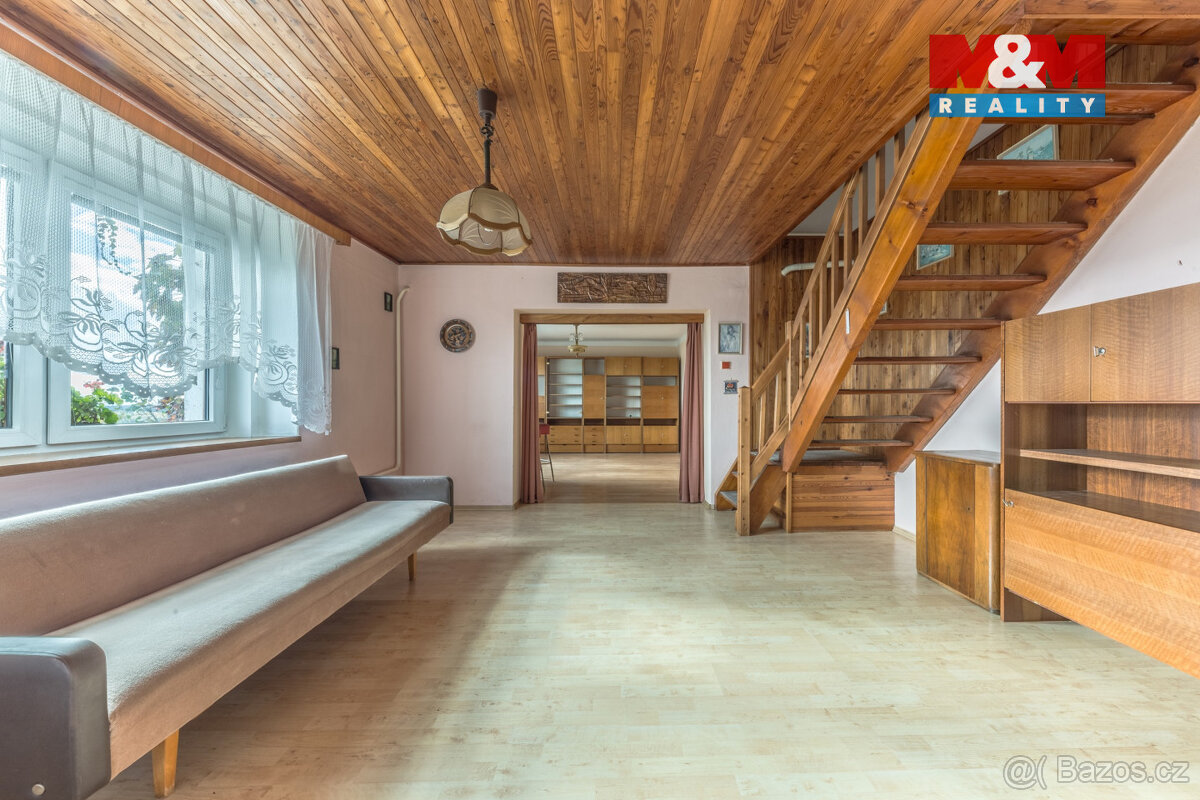 Prodej rodinného domu, 217 m², Řepín, ul. Mělnická - 2