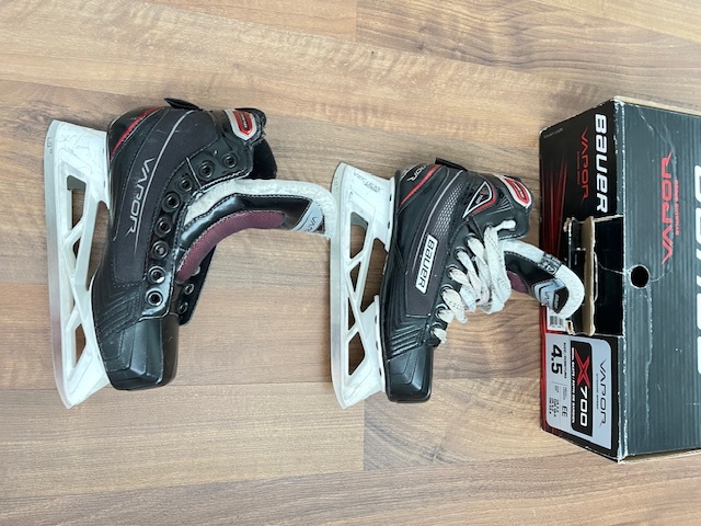 Brankářské brusle BAUER VAPOR X700 - 2