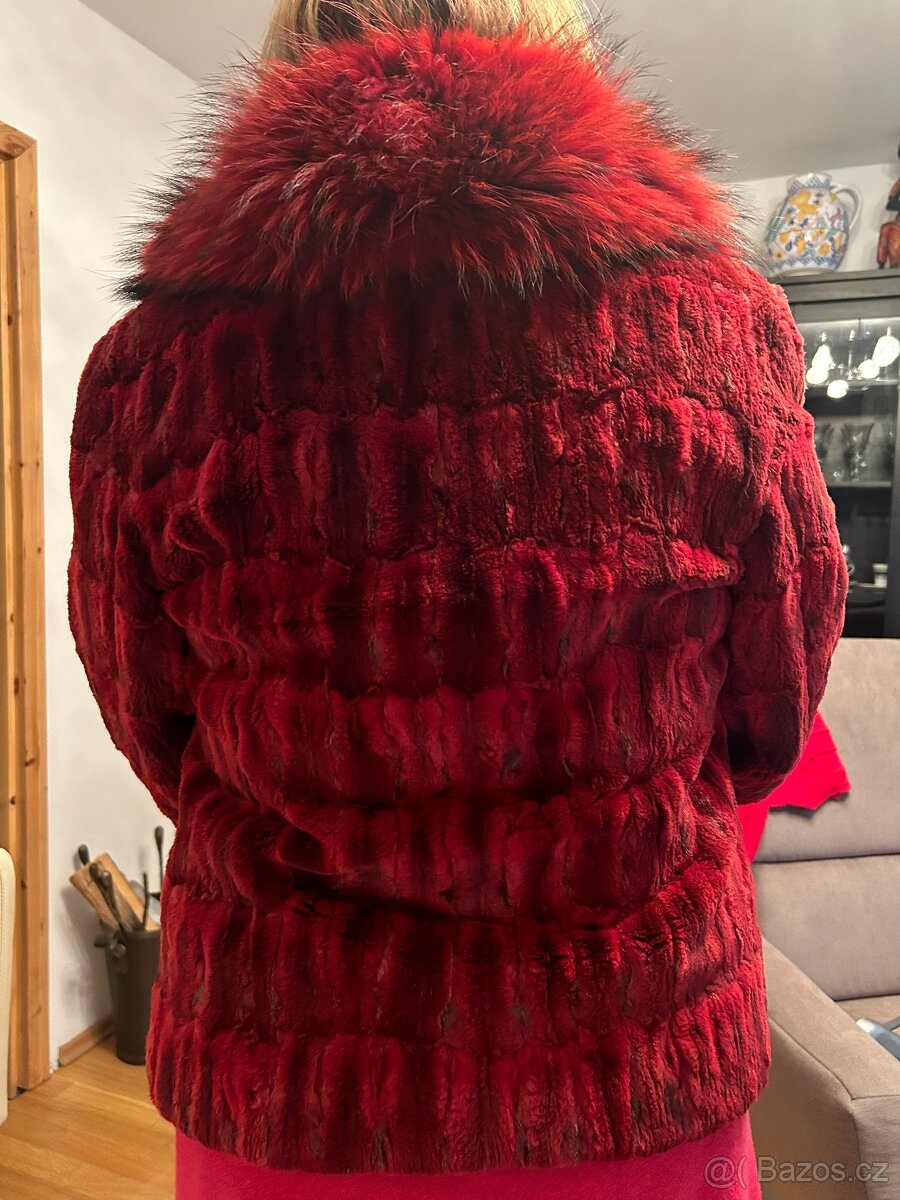 Dámské bundy,kožich,svetr,KARA,Strnad a Červinka,text - 2