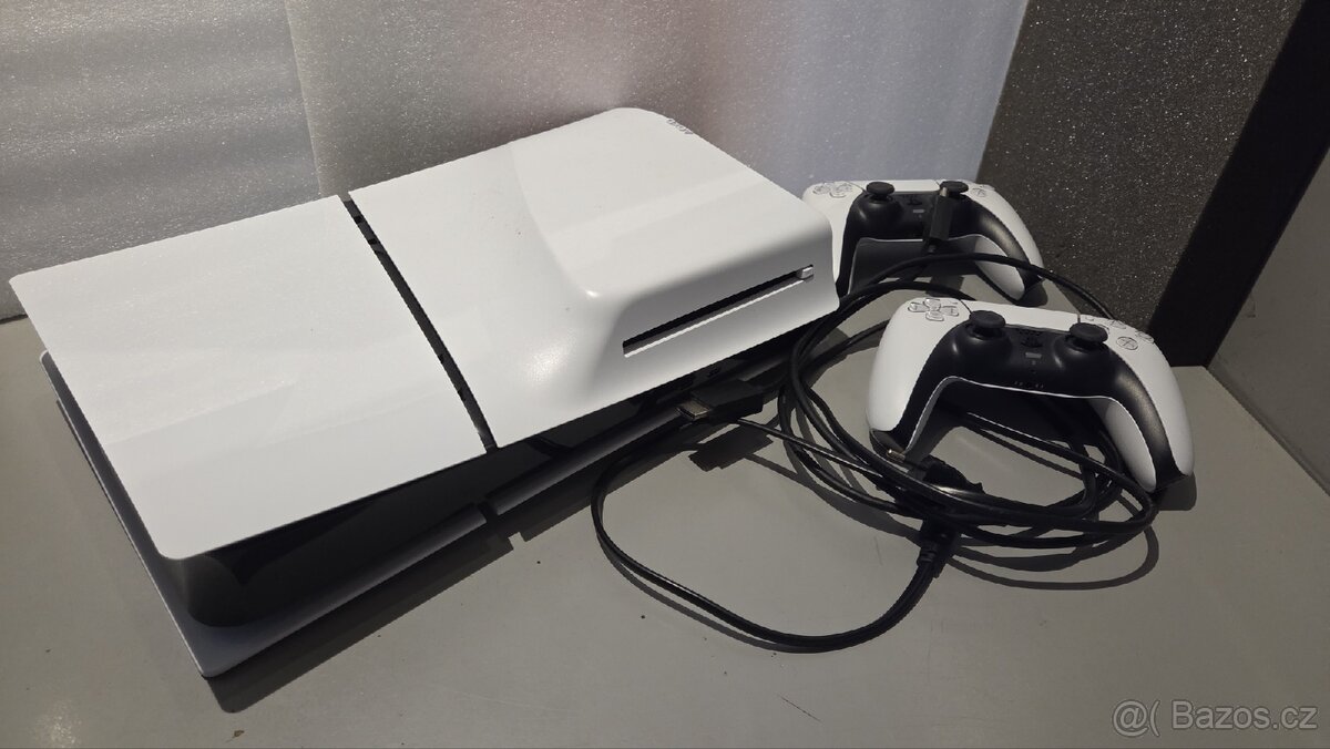 SONY PS5 SLIM - CFI-2016 s mechanikou a 1TB - 2