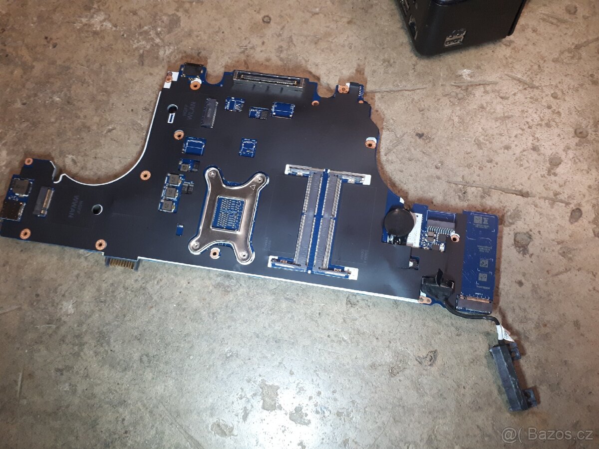 Dell Precision 7510 DÍLY ND - 2