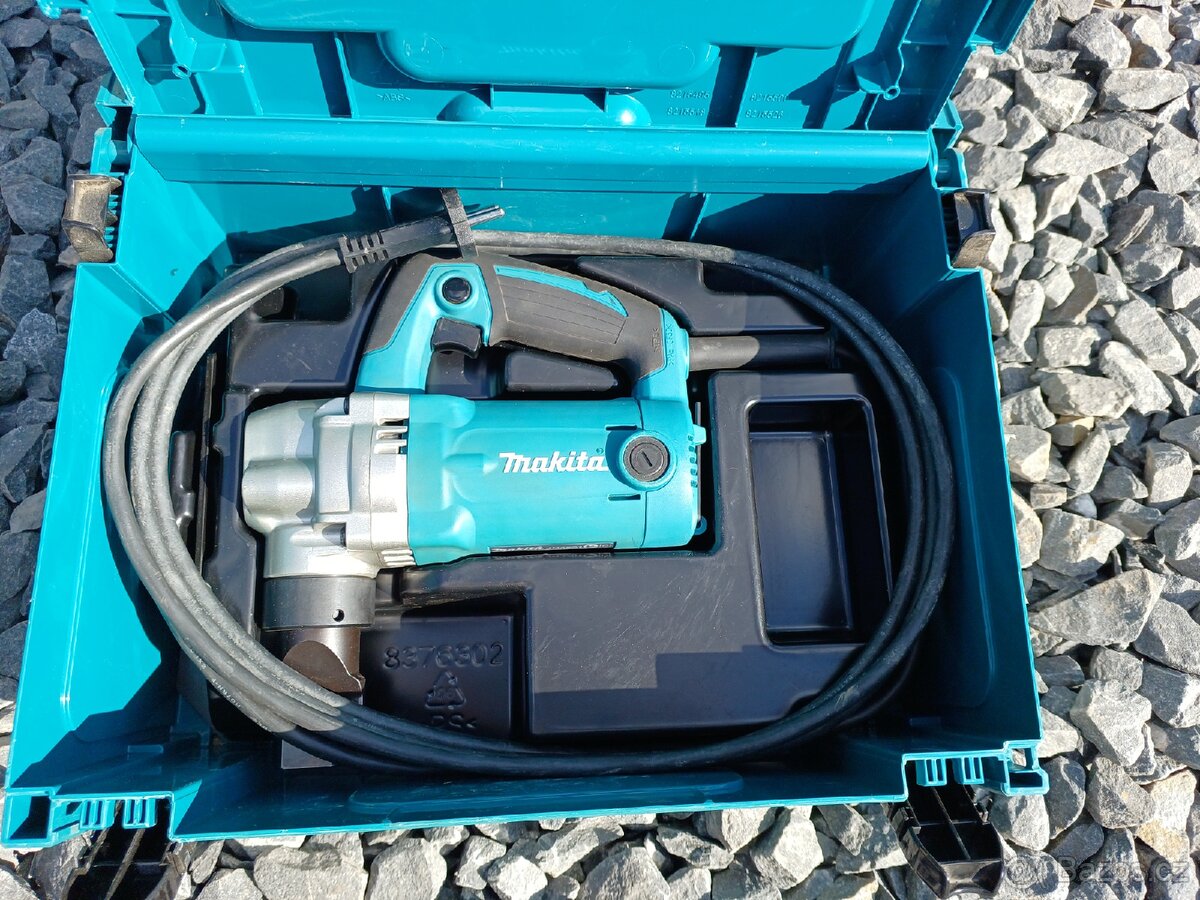 Makita prostřihovač JN3201 - 2