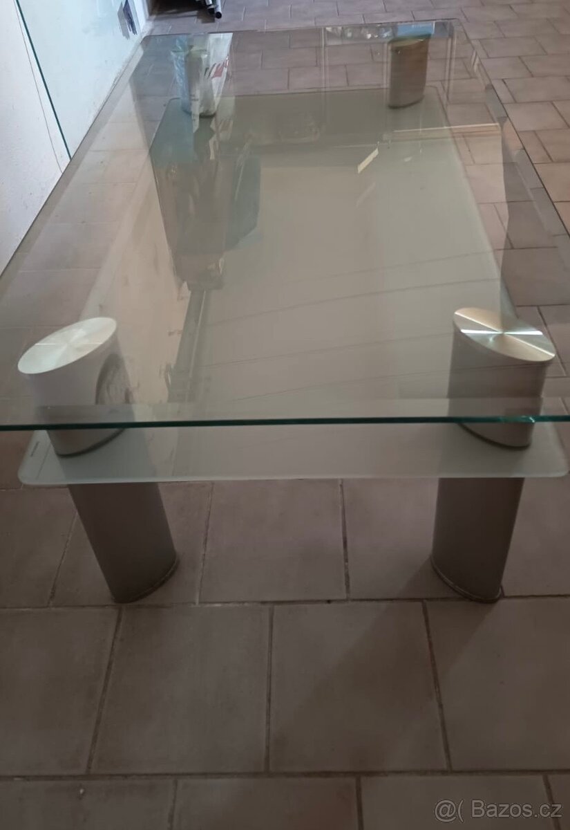 Konferenční stolek - 2