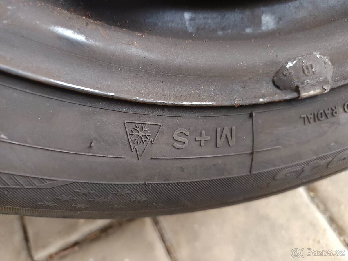 Pneu - 185/60 R15 - 2