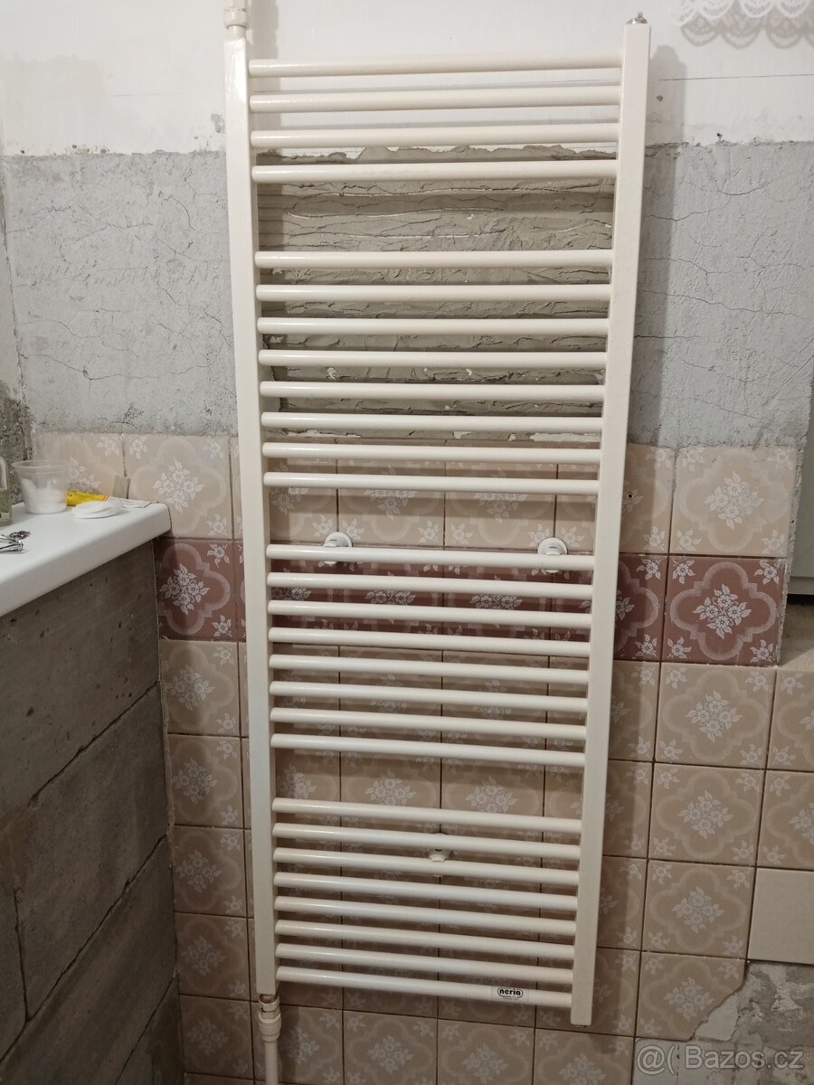 Koupelnový žebřík - 2