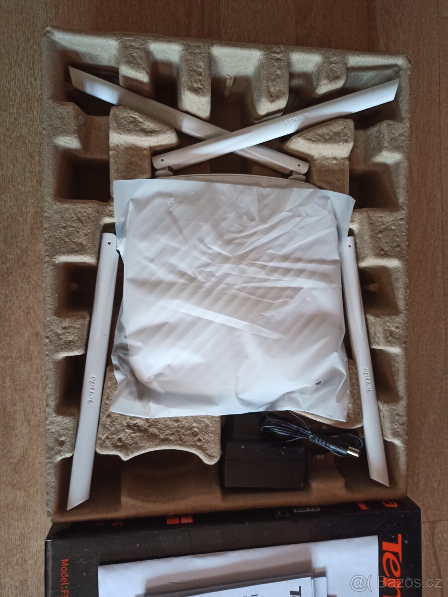 Wi-Fi router Tenda - 2