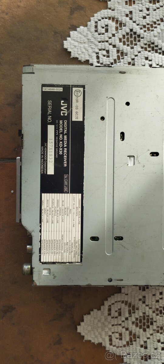 JVC KD X30 - 2