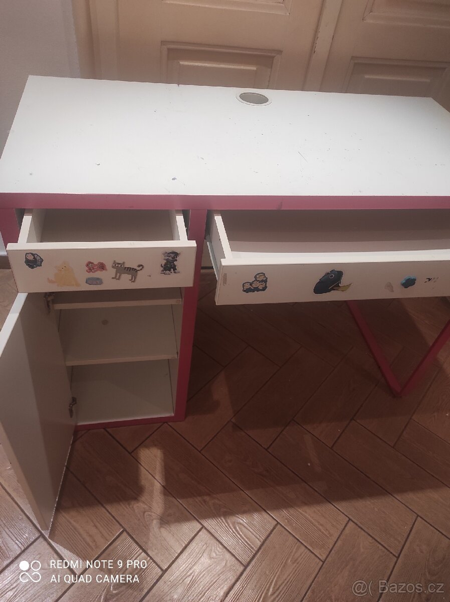 Dívčí psací stůl - 2
