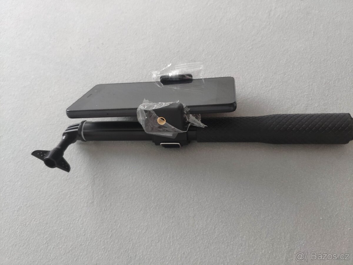 Teleskopická selfie tyč pro sportovní kameru GOPRO - 2