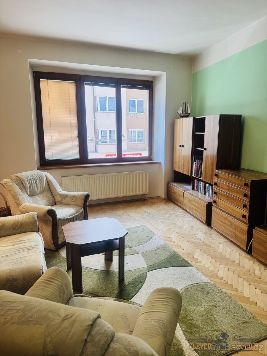 Pronájem zařízeného bytu 2+1 v Hradci Králové – Puškinova, 6 - 2