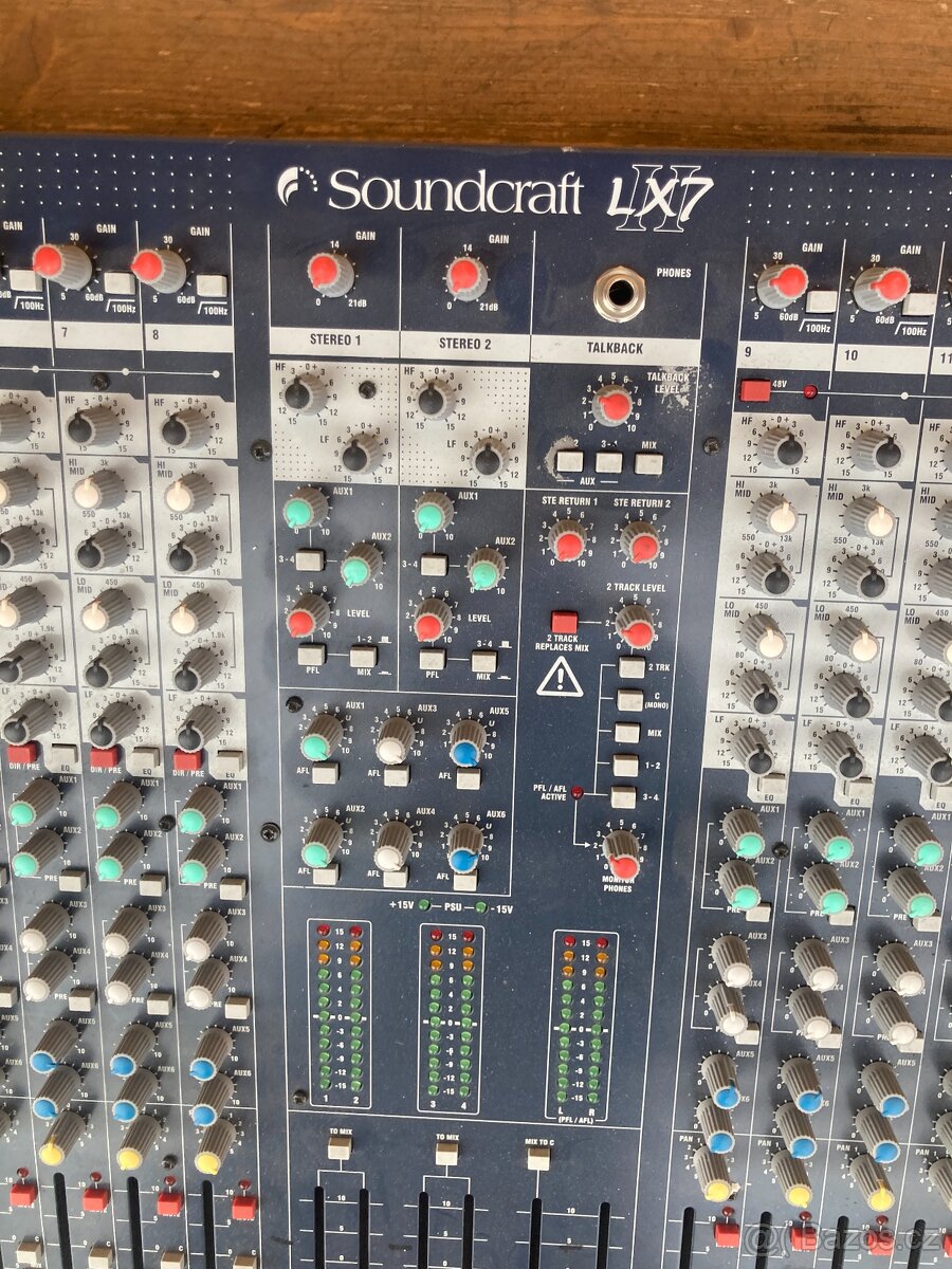Mixážní pult SOUNDCRAFT LX7ii - 2