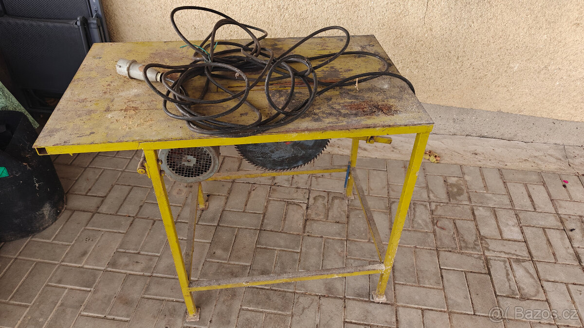 Cirkulárka - pilu - 2