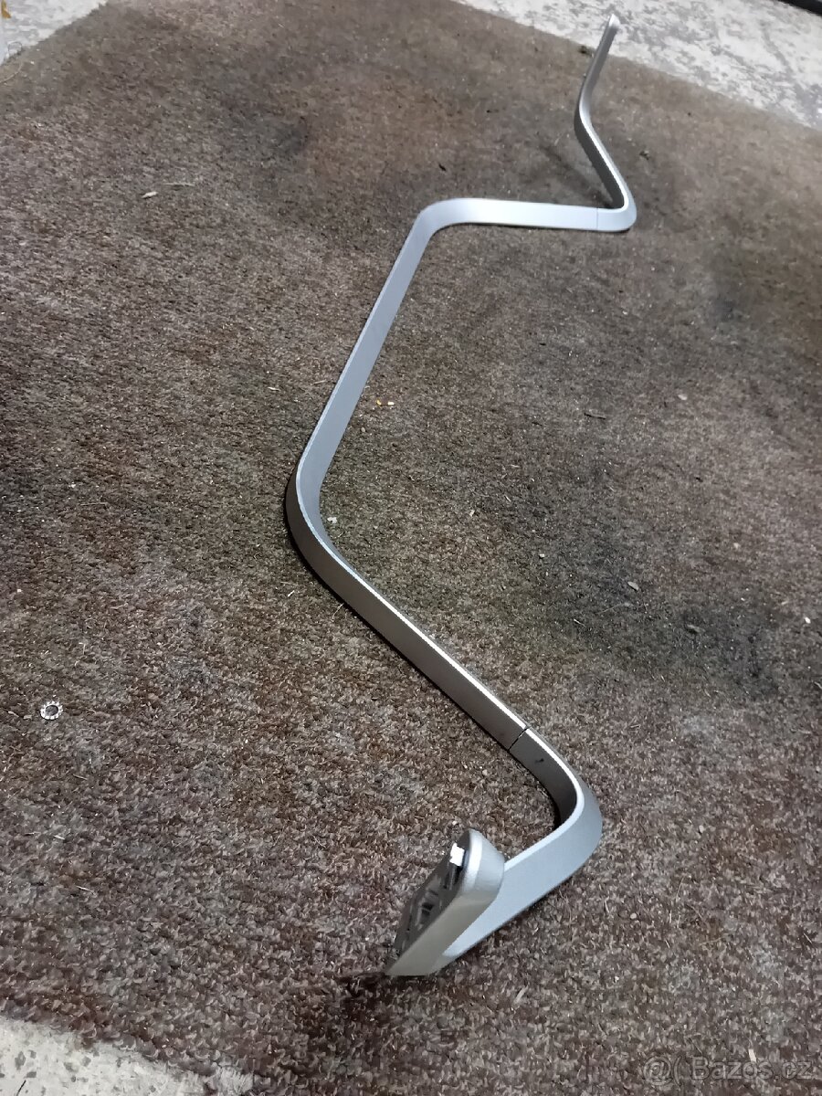 Stojan k LG TV 55UB850V - 2