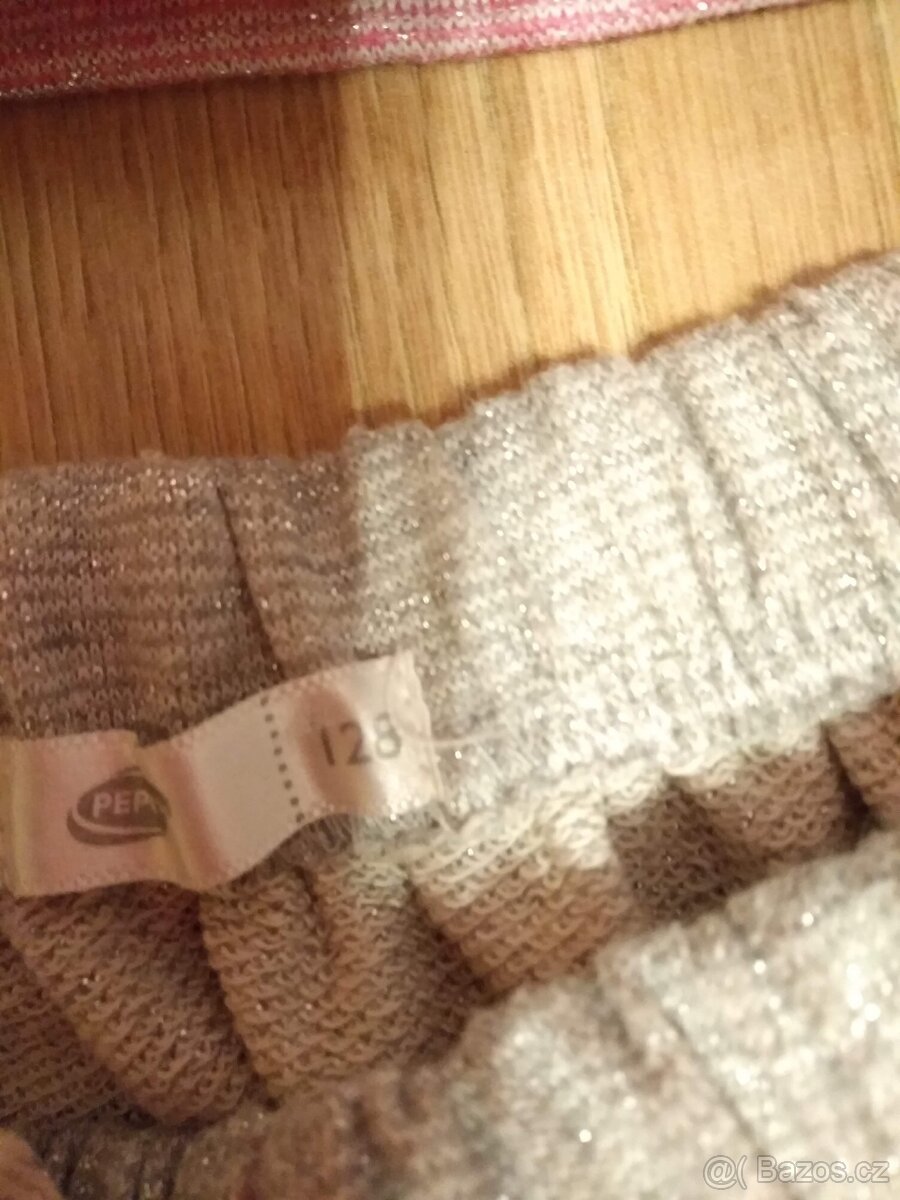 Dívčí sukně vel. 122 a 128 - 2