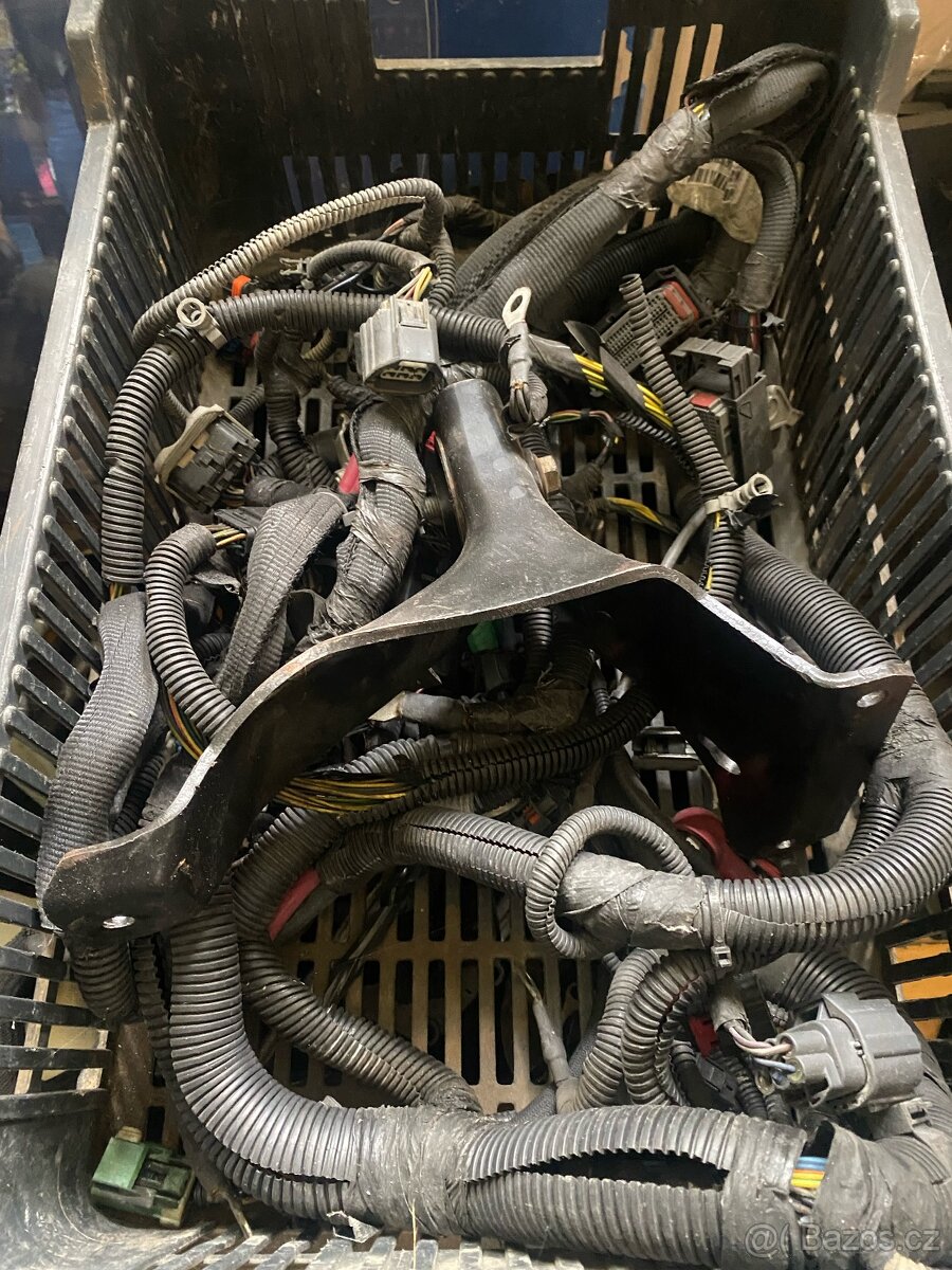 Jeep Cherokee 2,8L CRD 2007 najeto 180 000km - 2