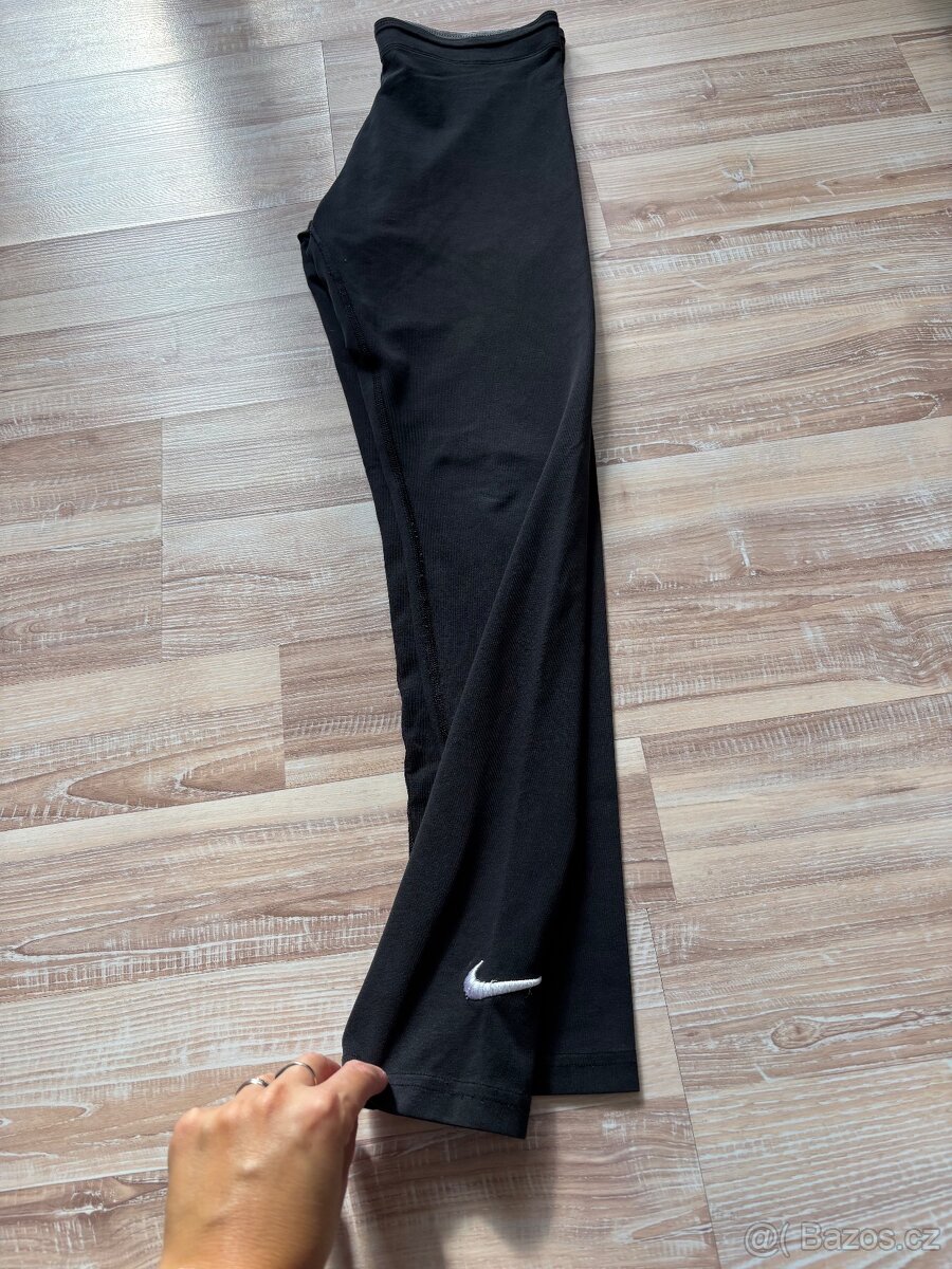 Legíny Nike vel.164 - 2