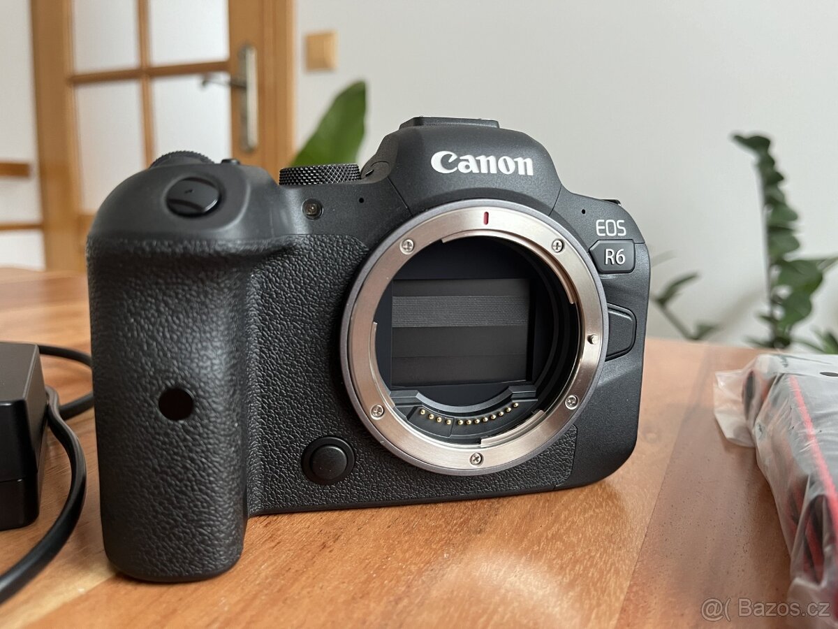 Canon EOS R6 – TOP stav + 2x ORIGINÁL baterie + SD karta San - 2