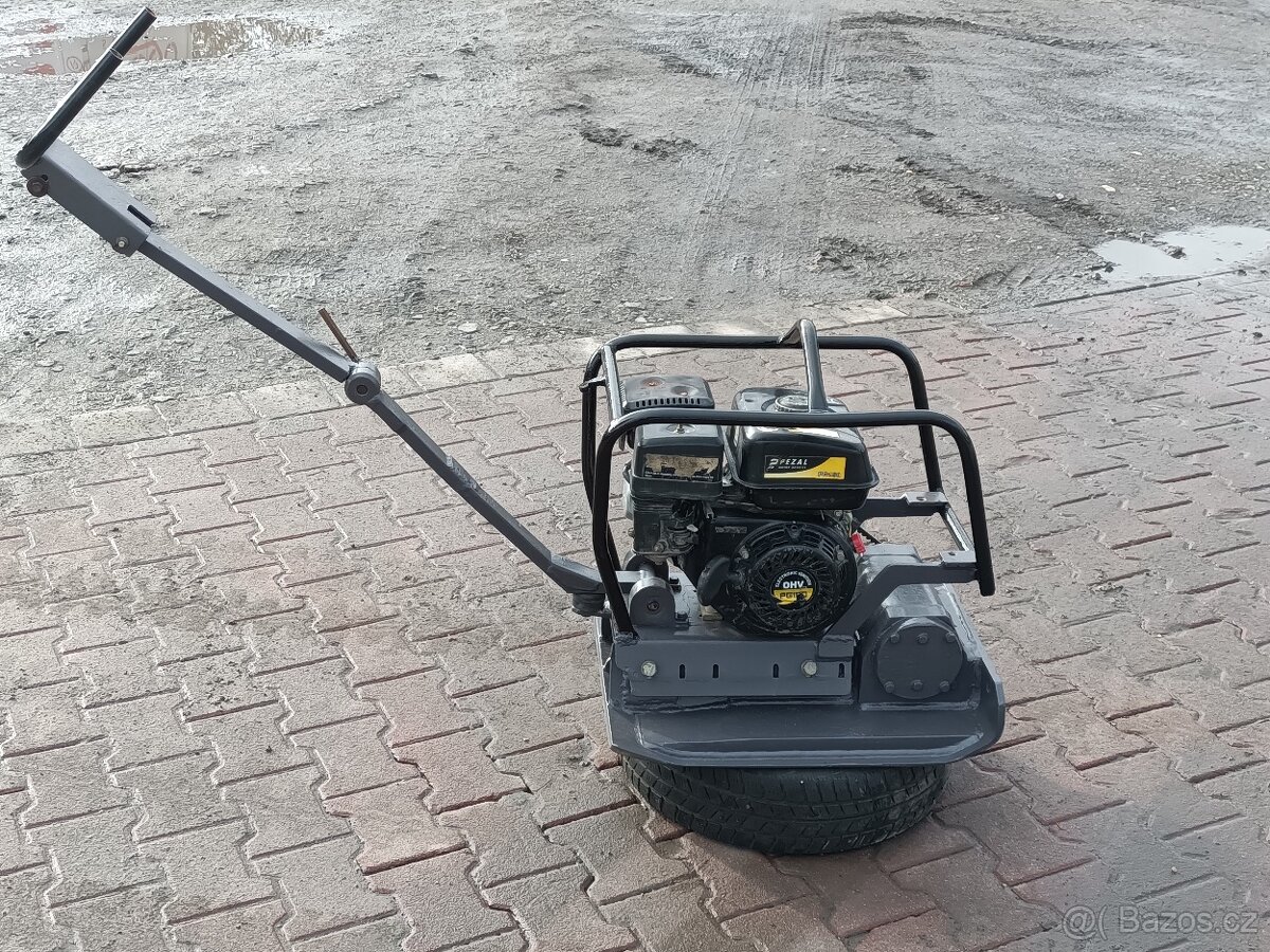 Prodám vibrační desku NTC VD 450/22 - 2