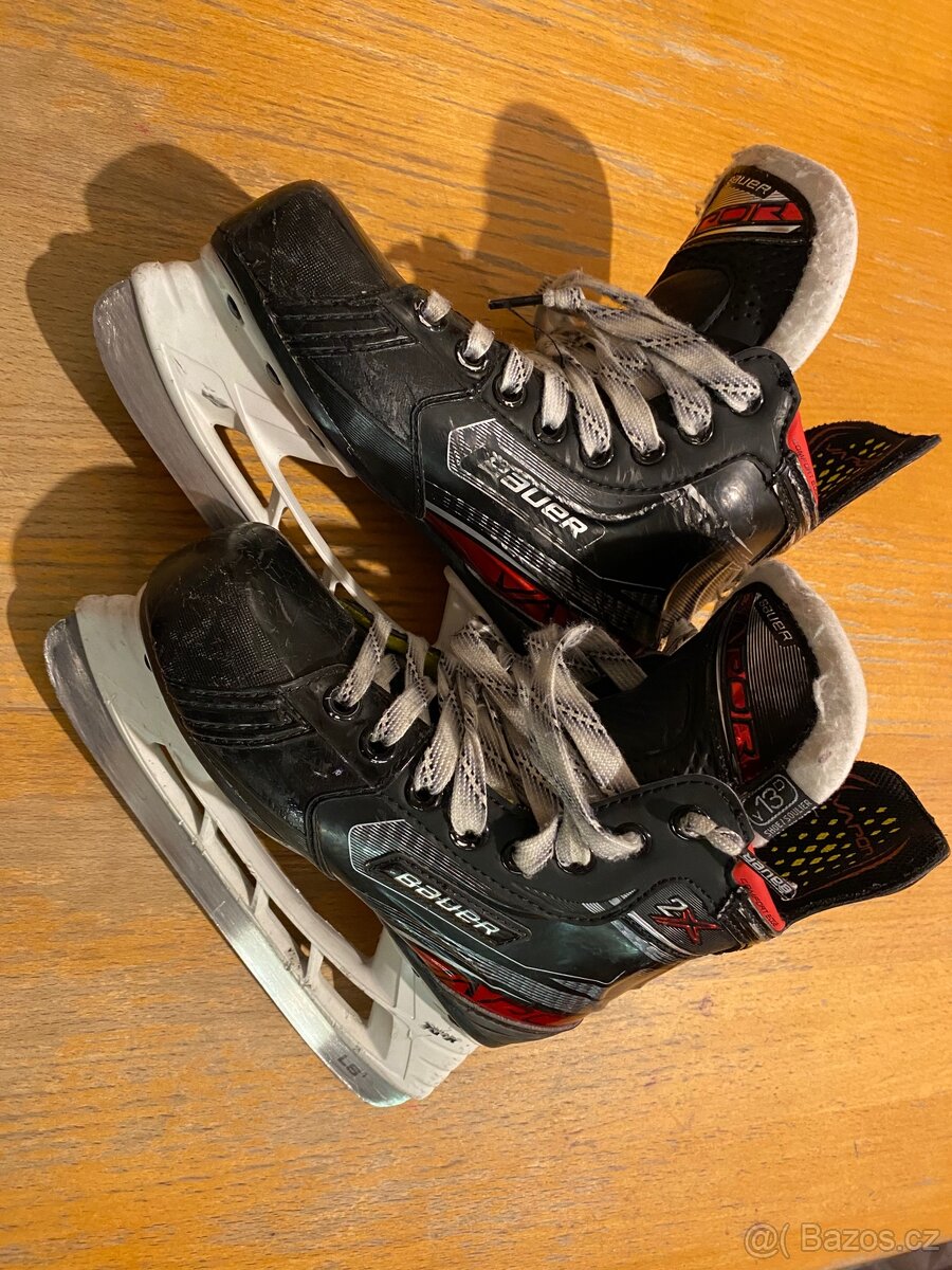 Brusle Bauer Vapor 2X Yth 13D, Eur 32,velmi pěkné - 2