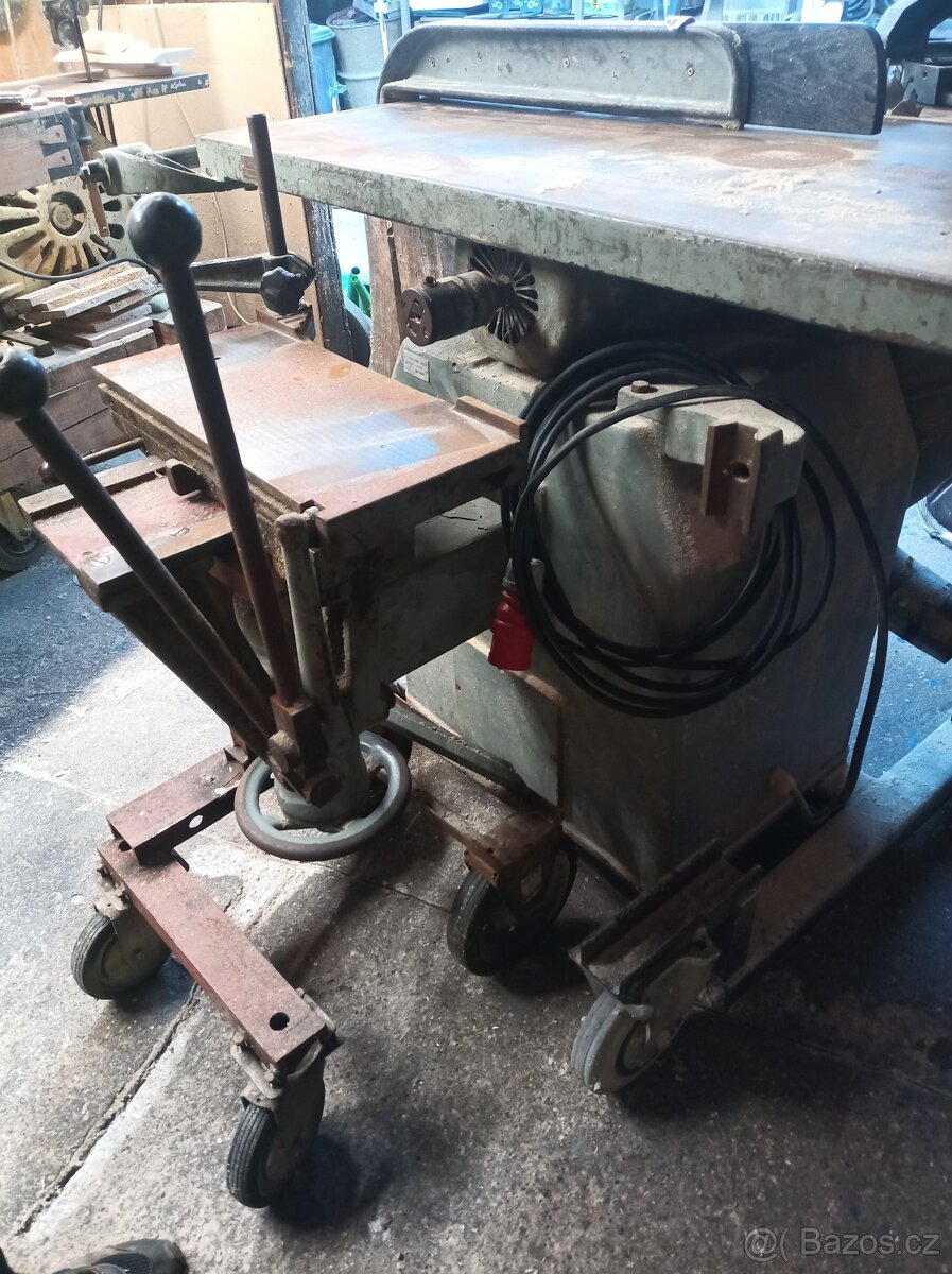 Truhlářská pila, cirkulárka - 2