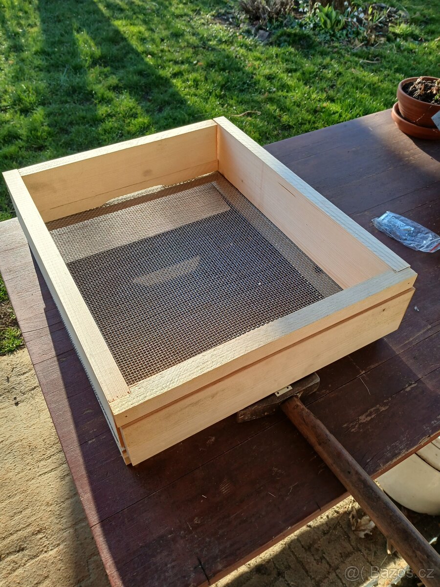Prodám materiál na vysoké varroa dno - 2